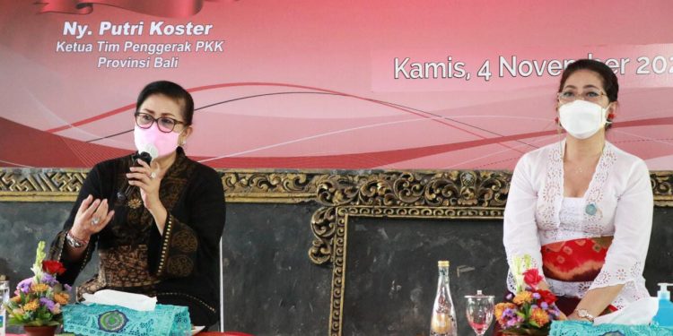 Gelar Aksi Sosial di Buleleng, TP PKK Bali Salurkan 3 Ton Beras