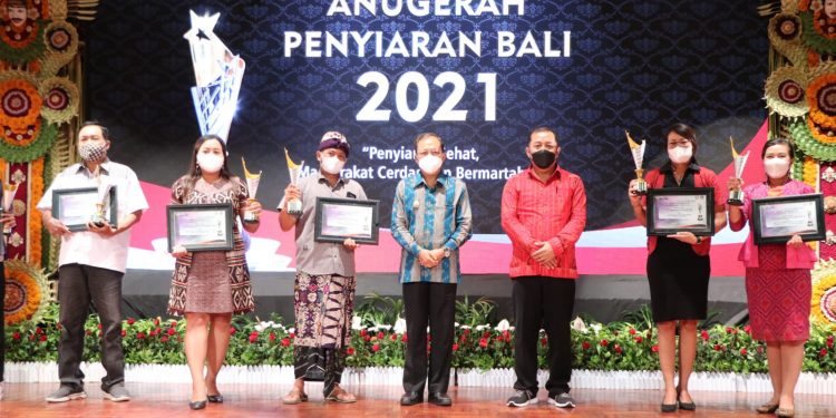 Gubernur Koster Harap Lembaga Penyiaran Turut Aktif Mencerdaskan Masyarakat