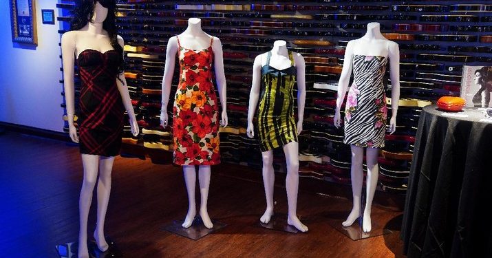 Gaun Konser Terakhir Amy Winehouse Laku Terjual Rp 3,4 Miliar