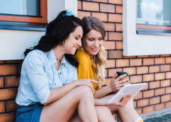 Berikut ini Ciri Orang Suka “Caper” Kepada Orang Lain