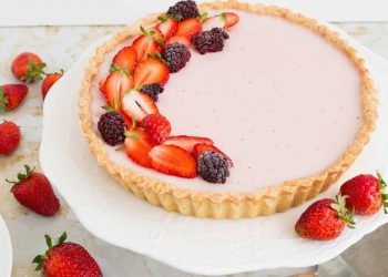 Lembut & Manis, Resep Panna Cotta Strawberry Tart Di Rumah