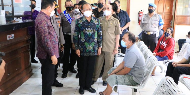 Petani Garam Tradisional Lokal Bali Apresiasi Gubernur Koster Telah Beri Perhatian