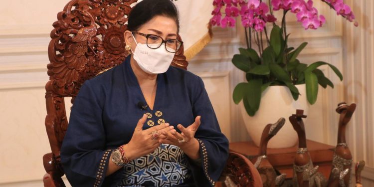 Ny. Putri Koster Gaungkan Filosofi Trimurti Dalam Webinar Pemberdayaan Perempuan