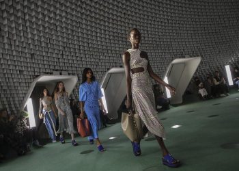 5 Tren Warna Baju 2022, Hijau Zamrud Hingga Kuning Mencolok