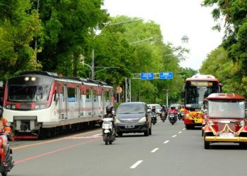 Mobil Listrik Wisata Tetap Beroperasi, Gibran Siap Tanggung Jawab