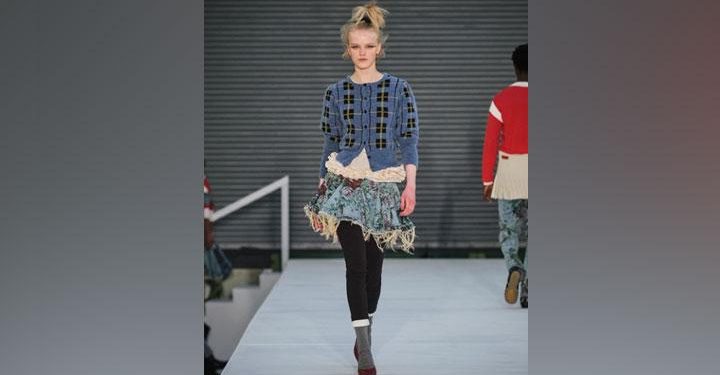 Karya Desainer Baru yang Curi Perhatian di London Fashion Week 2022