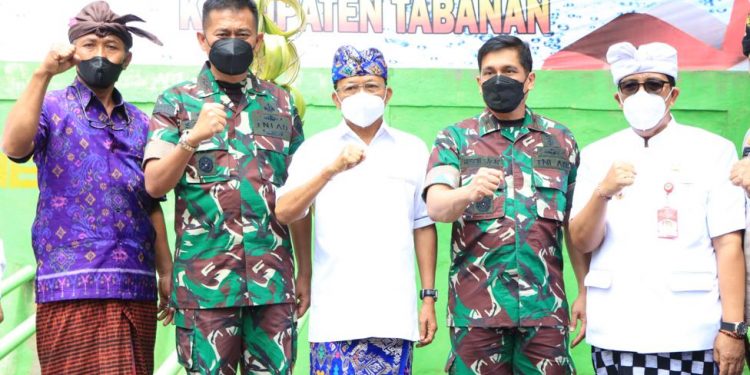 Gubernur Koster Resmikan Pompa Hidram Subak Nyampuan Didampingi Pangdam IX Udayana & Bupati Tabanan