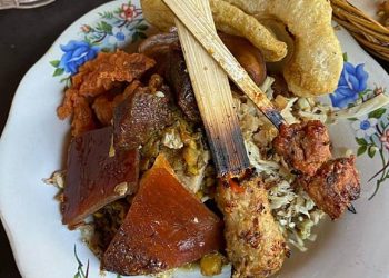 Cocok banget Sambil Tes Kriuk , Berikut 5 Warung Babi Guling Di Bali