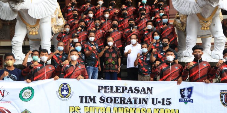 Gubernur Koster Apresiasi PS. Putra Angkasa Kapal Wakili Bali di Kompetisi Soeratin U15 di Tangerang