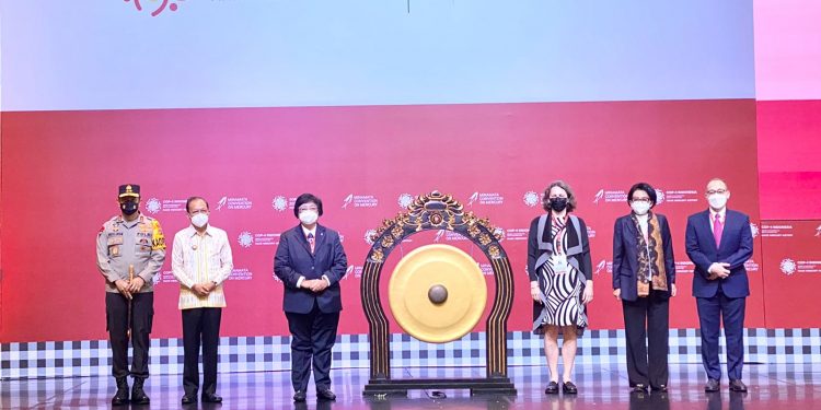 Gubernur Koster Dihadapan 135 Negara Gemakan Nilai Sad Kerthi Guna Selamatkan Alam Dari Bahaya Merkuri