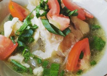 Mencicipi Gurihnya Sop Iga – Kaki Sapi Racikan Jurnalis