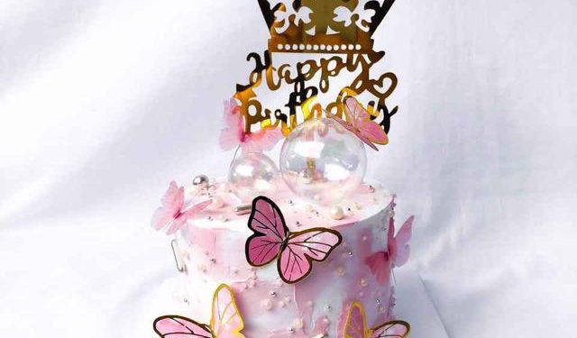 Varian Cake ala Krs Patisserie bisa Dipesan di Manis dan Sedap!