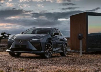 Mobil Listrik Lexus RZ Diluncurkan, Jarak Tempuh 450 Km