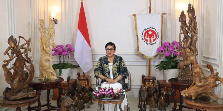 Jadi Narasumber Workshop Layanan Urun Dana,Ny. Putri Koster Ajak Pelaku Sosialisasi Para Pelaku IKM/UMKM