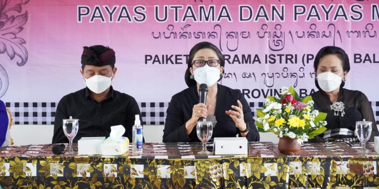 Manggala PAKIS Provinsi Bali Buka Pelatihan Tata Busana Adat Payas Utama dan Payas Madya di Kabupaten Klungkung