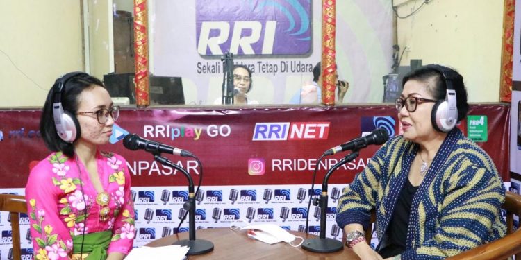 Hadiri Dialog PKB ke-44, Ny.Putri Koster Apresiasi Antusias Masyarakat Ke PKB