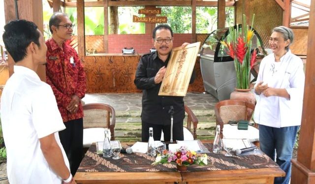 Peletakan Batu Pertama Paon Bali, Wagub Cok Ace Tegaskan Pemprov Komit Bentengi Alam & Budaya Bali