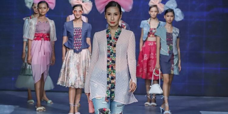 Fesyen Berkelanjutan, Hobi Ratu Victoria hingga Desainer Masa Kini