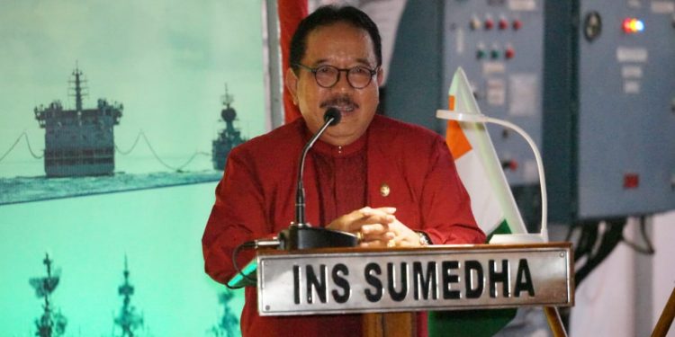 Wagub Cok Ace Hadiri Jamuan Makan Malam di Atas Kapal Perang India
