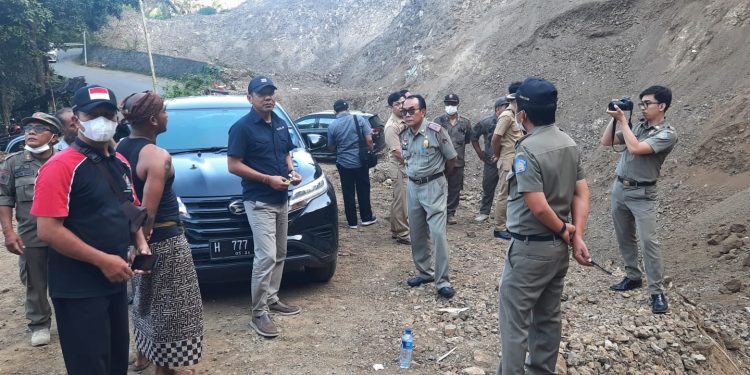 Aparat Pemprov Geruduk Galian Pura Pasek Punduk Dawa