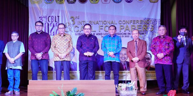 Wagub Cok Ace  Membuka International Conference “Business Law and Local Wisdom in Tourism”