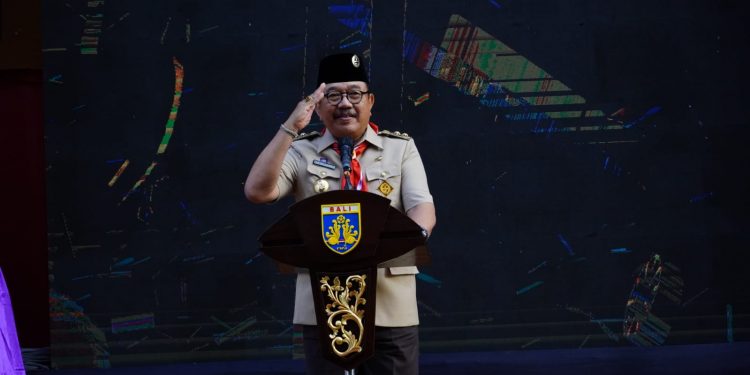 Hadiri Peringatan HUT ke-61 Pramuka, Wagub Bali Cok Ace Luncurkan Badge Kwarda Bali