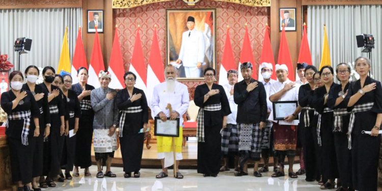 Manggala Utama PAKIS Bali Buka Webinar dengan Tema ‘Upakara Pitra Yadnya Ring Krematorium’