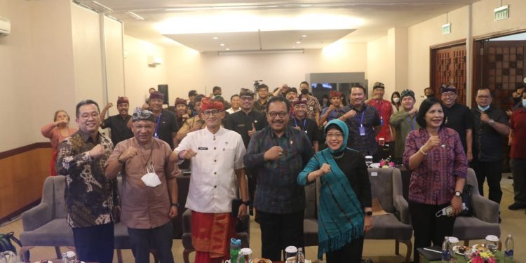 Wagub Cok Ace: “Pembangunan Desa Wisata Harus Dibarengi dengan Pembangunan SDM Masyarakat Desanya”