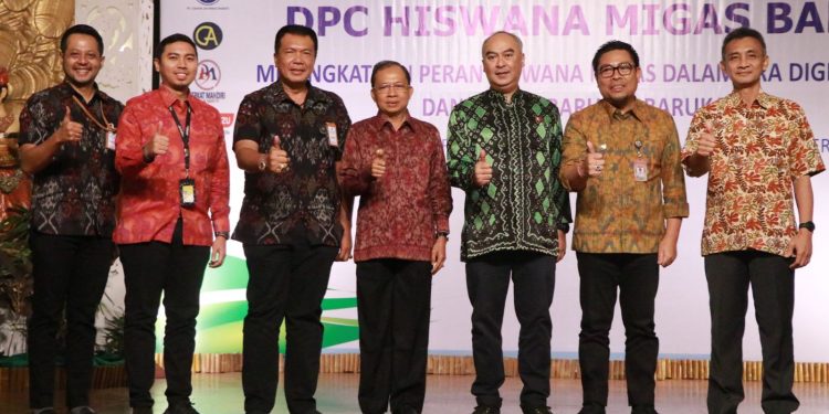 Gubernur Koster Suarakan Pemanfaatan Bali Mandiri Energi Bersih di Muscab Hiswana Minyak & Gas Bumi