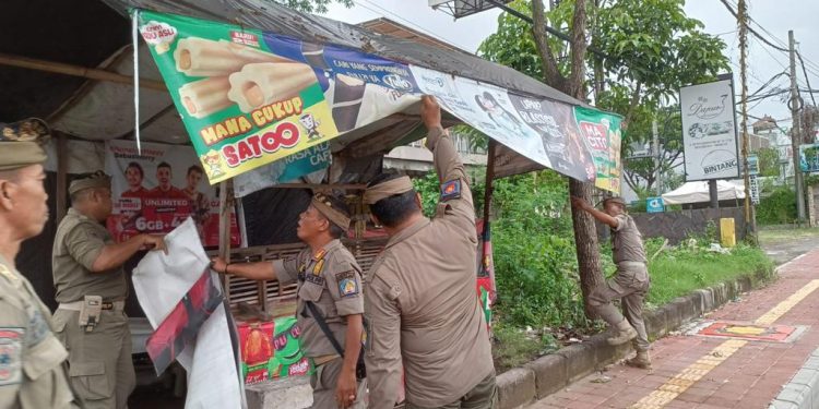 Penertiban Baliho Oleh Satpol PP Tak Ada Tebang Pilih