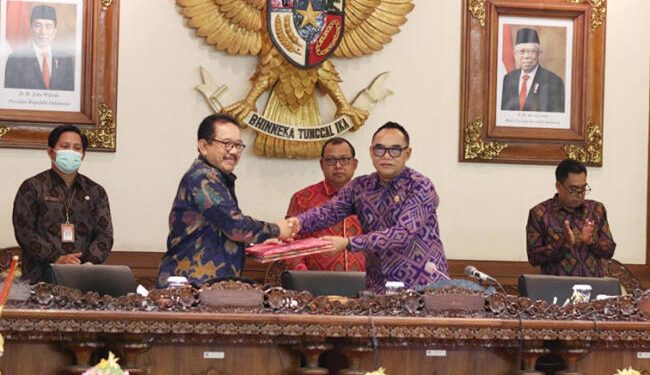 Wagub Cok Ace Apresiasi Inisiatif DPRD Dalam Penyusunan Raperda