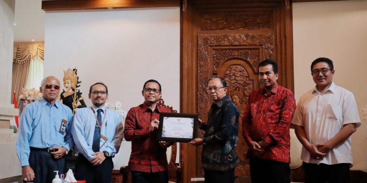 Berhasil Capai Opini WTP LKPD 2021, Pemprov Bali Terima Penghargaan dari Pemerintah RI