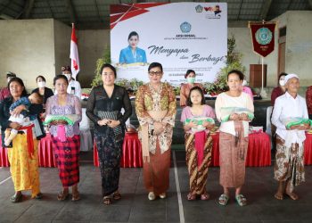Ketua TP PKK Bali Gelar Aksi Sosial “Menyapa dan Berbagi” di Kabupaten Bangli