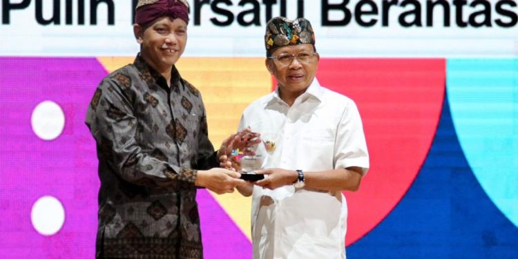 Pimpinan KPK & Gubernur Koster Buka Peringatan Hari Antikorupsi Sedunia Tahun 2022