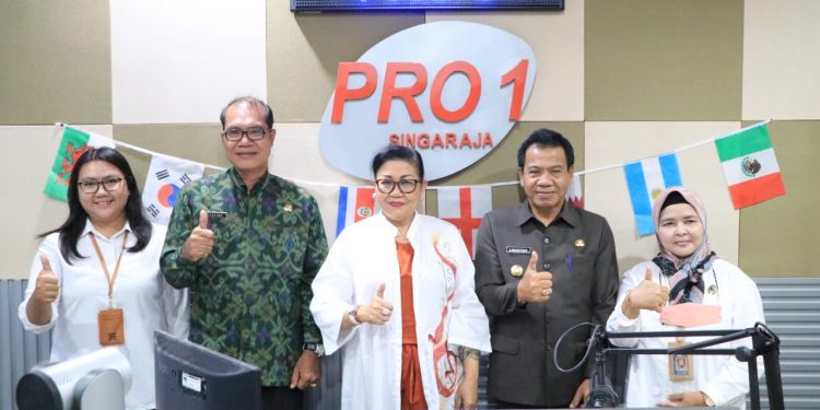 Ny. Putri Koster Ajak Pengrajin Lokal yang Berpotensi Bersama Membentuk Koperasi