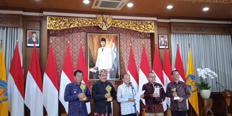 Gubernur Koster: Digitalisasi di Bali Harus Lebih Digencarkan & Diperluas Kedepannya