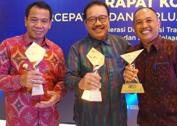 Buleleng Raih Penghargaan TP2DD Kabupaten Terbaik Tahun 2022 Wilayah Jawa-Bali