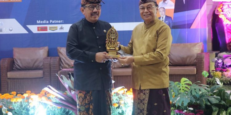 Wagub Cok Ace Sampaikan Pangsa Pasar Domestik dan Lokal Bali Jangan Sampai Disepelekan