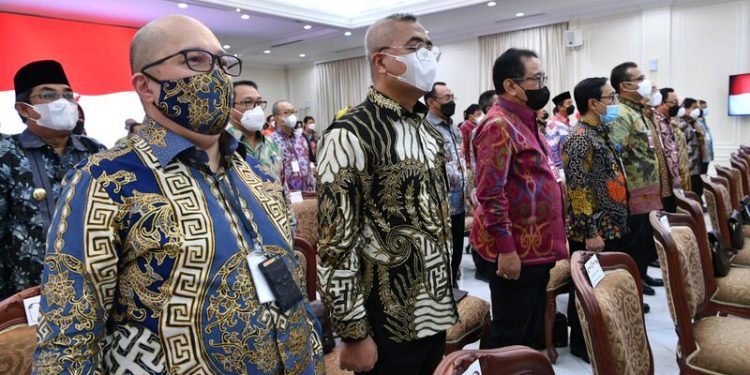 Wagub Cok Ace Hadiri Pencanangan Reformasi Birokrasi Tematik di Istana Wapres