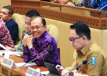 Demi Kemajuan Bali, Gubernur Wayan Koster Paparkan RUU Provinsi Bali Dihadapan Panja RUU di Komisi II DPR RI
