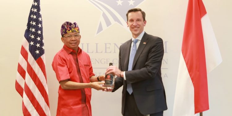 Diplomasi ‘Arak Bali’ Gubernur Koster Menuai Dukungan Arak Bali Ke Pasar Internasional