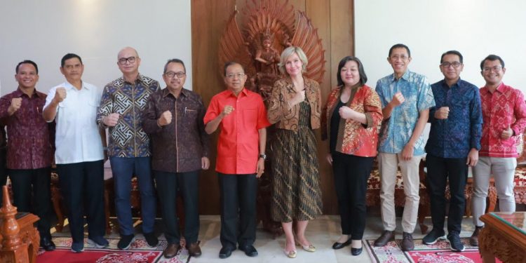 Bank Dunia Temui Gubernur Wayan Koster di Jayasaba