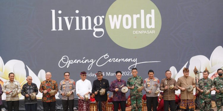 Living World Mall Dibuka Resmi, Wagub Cok Ace ‘Titip’ UMKM Lokal Untuk Bisa Naik Kelas