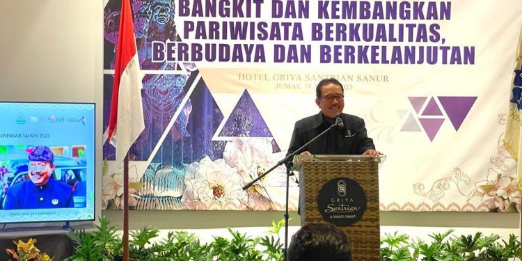 Buka Muscab PHRI Denpasar, Wagub Cok Ace Ajak Komponen Pariwisata Fokus pada Kualitas SDM dan Lingkungan