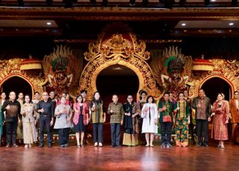 Ketua Dekranasda Provinsi Bali Dalam Acara Pembukaan Pameran IKM Bali Bangkit Tahap 3 Tahun 2023