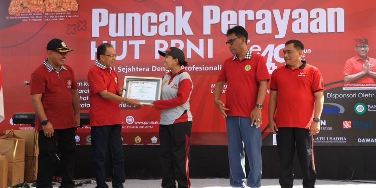 Ribuan Perawat Se-Bali Doakan Wayan Koster Melanjutkan Kepemimpinan Jadi Gubernur Bali