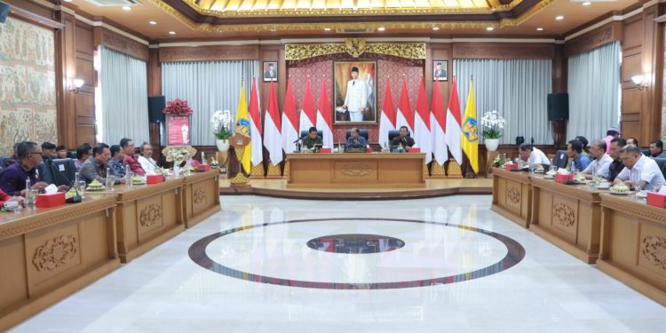 Tatanan Baru Bagi Pemedek, Gubernur Bali Pimpin Langsung Persiapan Dukungan Pelaksanaan Karya Ida Bhatara Turun Kabeh di Pura Agung Besakih