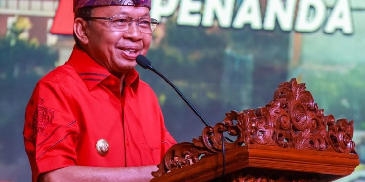 Dosen dan Mahasiswa Isi Denpasar Antusias Sambut Kehadiran Gubernur Bali Wayan Koster