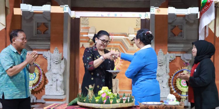 Pentingnya Peran Guru TK, Disampaikan Ny. Putri Koster Sebagai Bunda Paud Provinsi Bali dalam HUT ke-73 IGTK Provinsi Bali, Pentingnya Peran Guru TK