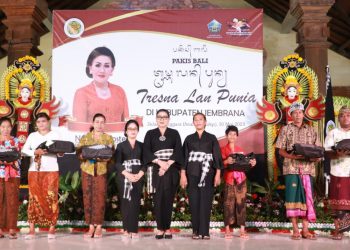 Tresna lan Punia Pakis Bali, Ny. Putri Koster Tekankan Tari Rejang Adalah Identitas Tiap Desa Adat